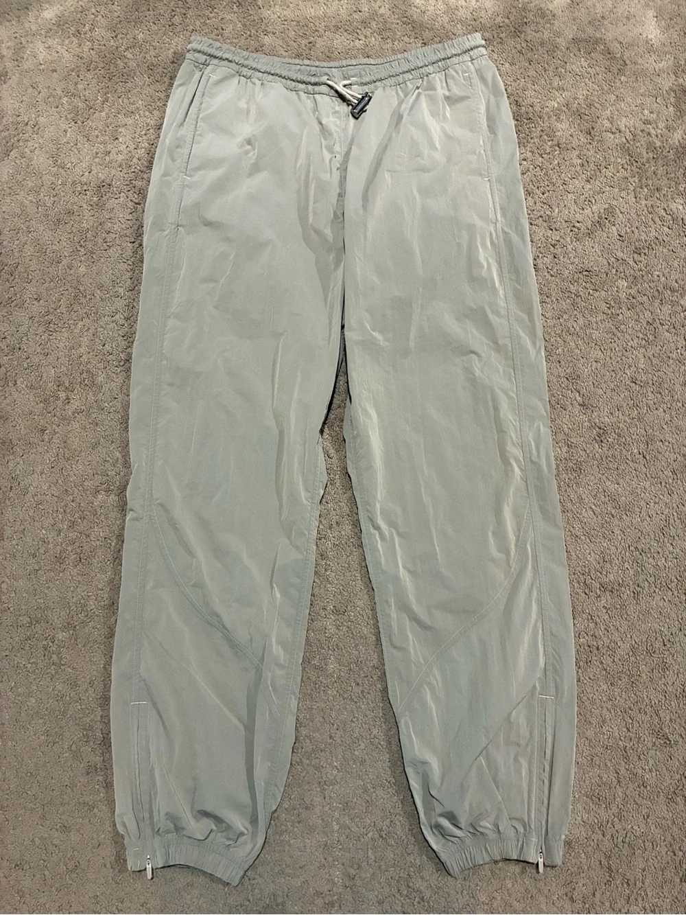 Lululemon Evergreen Track Pant Size 10 Cafe Au Lait Water Repel Windproof Pocket